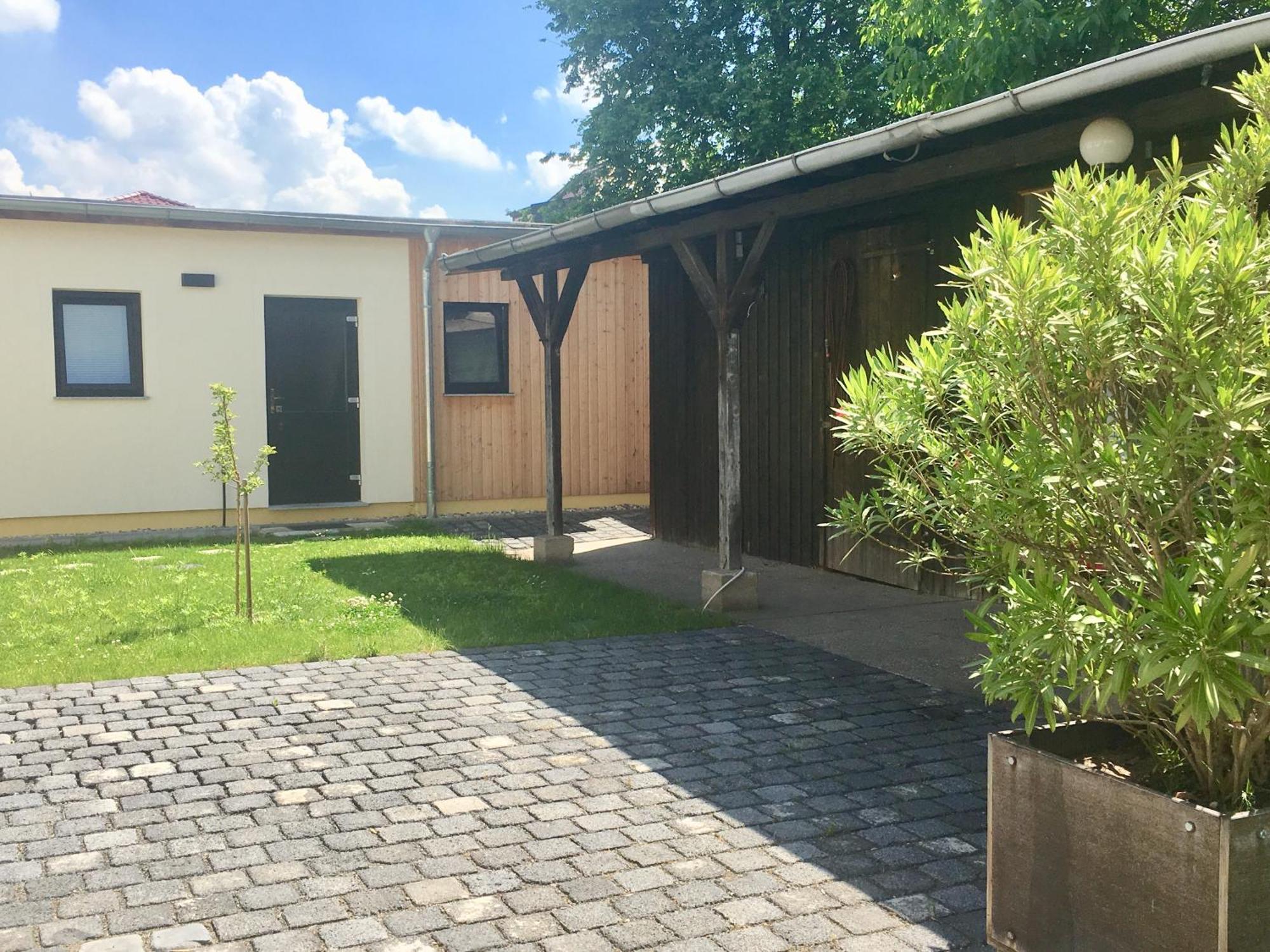 Die Senfbude - Wunderschoene Apartments Fuer 4 Personen Mit Terrasse & Stellplatz Leipzig Exterior foto